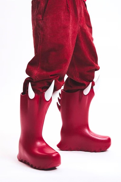 靴 Thug club FILA dragon boots Dragon boots and streetwear hype from THUG CLUB and FILA | Grailify